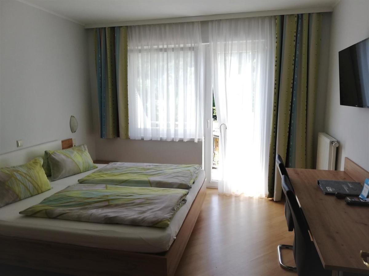 Privatzimmer Langthaler Мелк Стая снимка